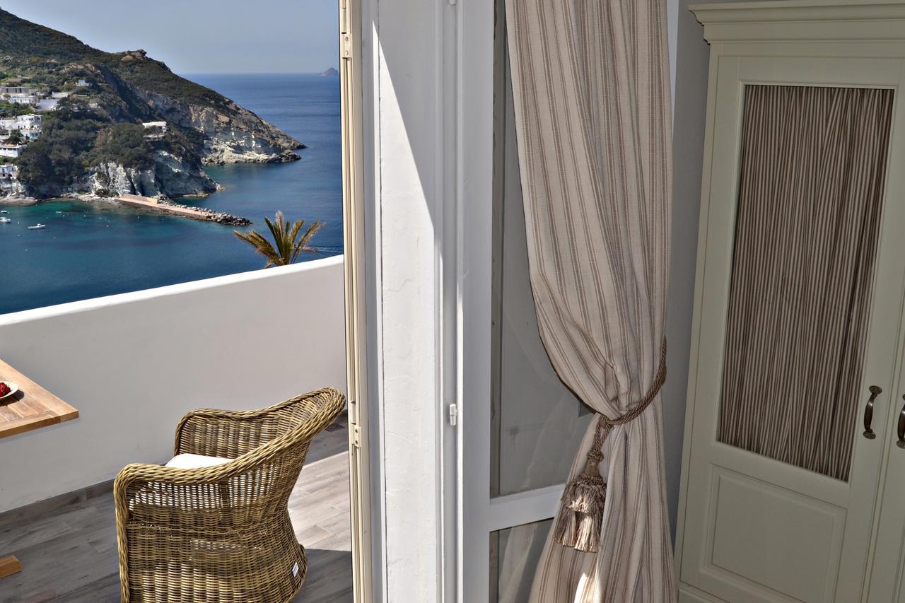 Maridea Casa Vacanza- Le Alcove Sul Mare Suites Ponza Extérieur photo