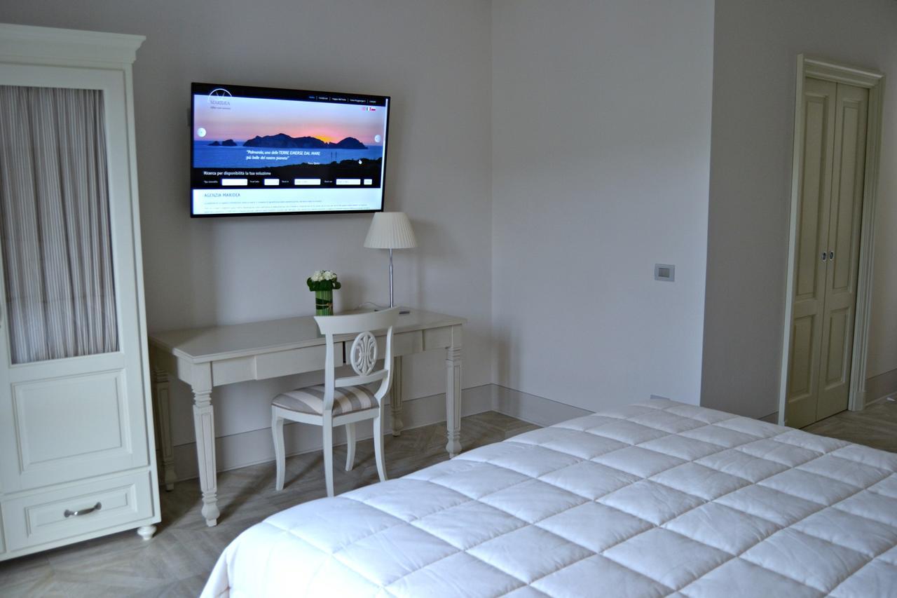 Maridea Casa Vacanza- Le Alcove Sul Mare Suites Ponza Extérieur photo