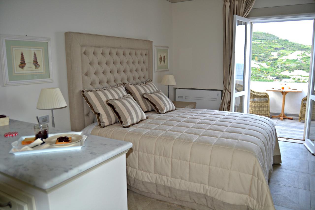 Maridea Casa Vacanza- Le Alcove Sul Mare Suites Ponza Extérieur photo