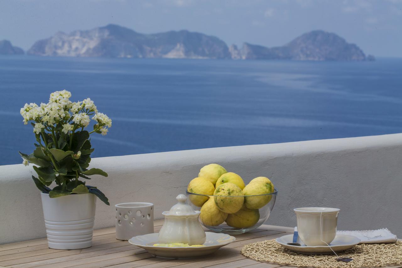 Maridea Casa Vacanza- Le Alcove Sul Mare Suites Ponza Extérieur photo