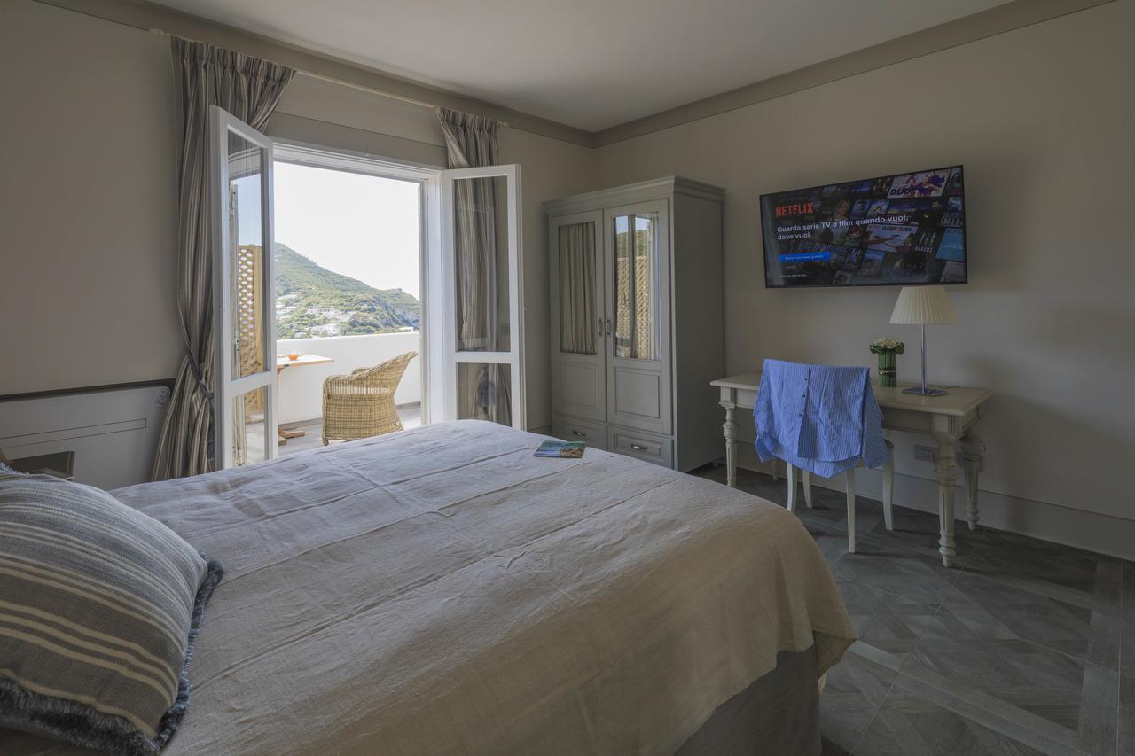 Maridea Casa Vacanza- Le Alcove Sul Mare Suites Ponza Extérieur photo