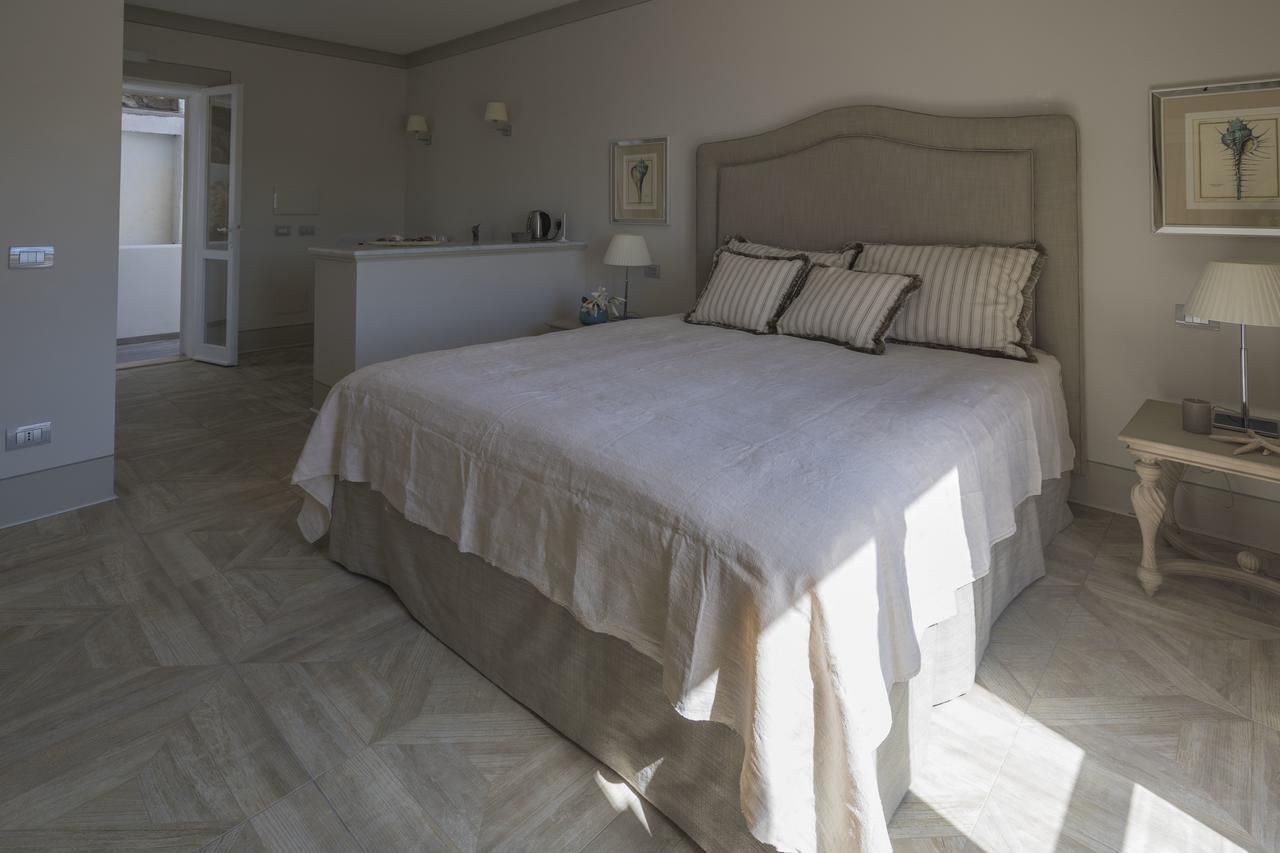 Maridea Casa Vacanza- Le Alcove Sul Mare Suites Ponza Extérieur photo