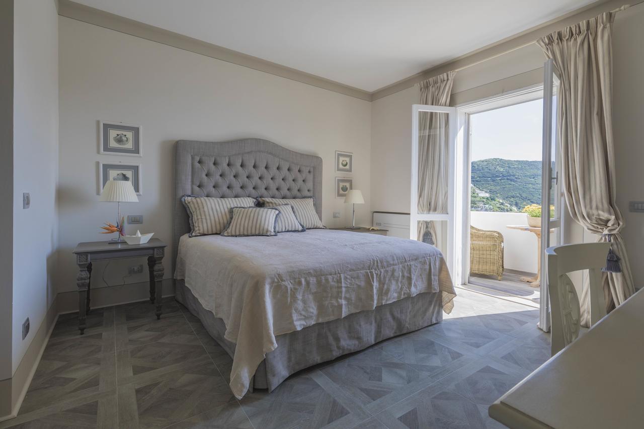 Maridea Casa Vacanza- Le Alcove Sul Mare Suites Ponza Extérieur photo