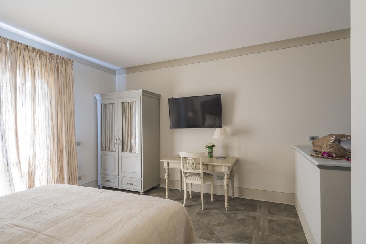 Maridea Casa Vacanza- Le Alcove Sul Mare Suites Ponza Extérieur photo