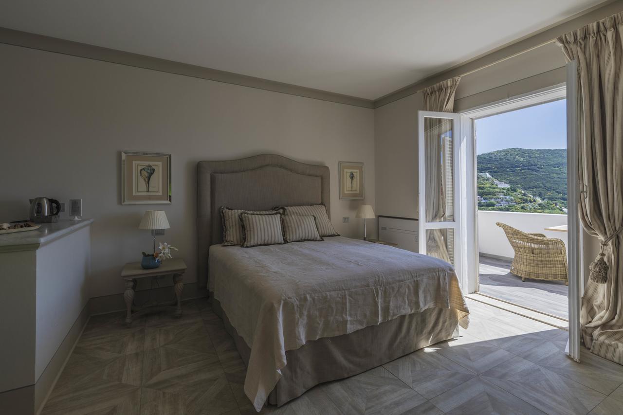 Maridea Casa Vacanza- Le Alcove Sul Mare Suites Ponza Extérieur photo