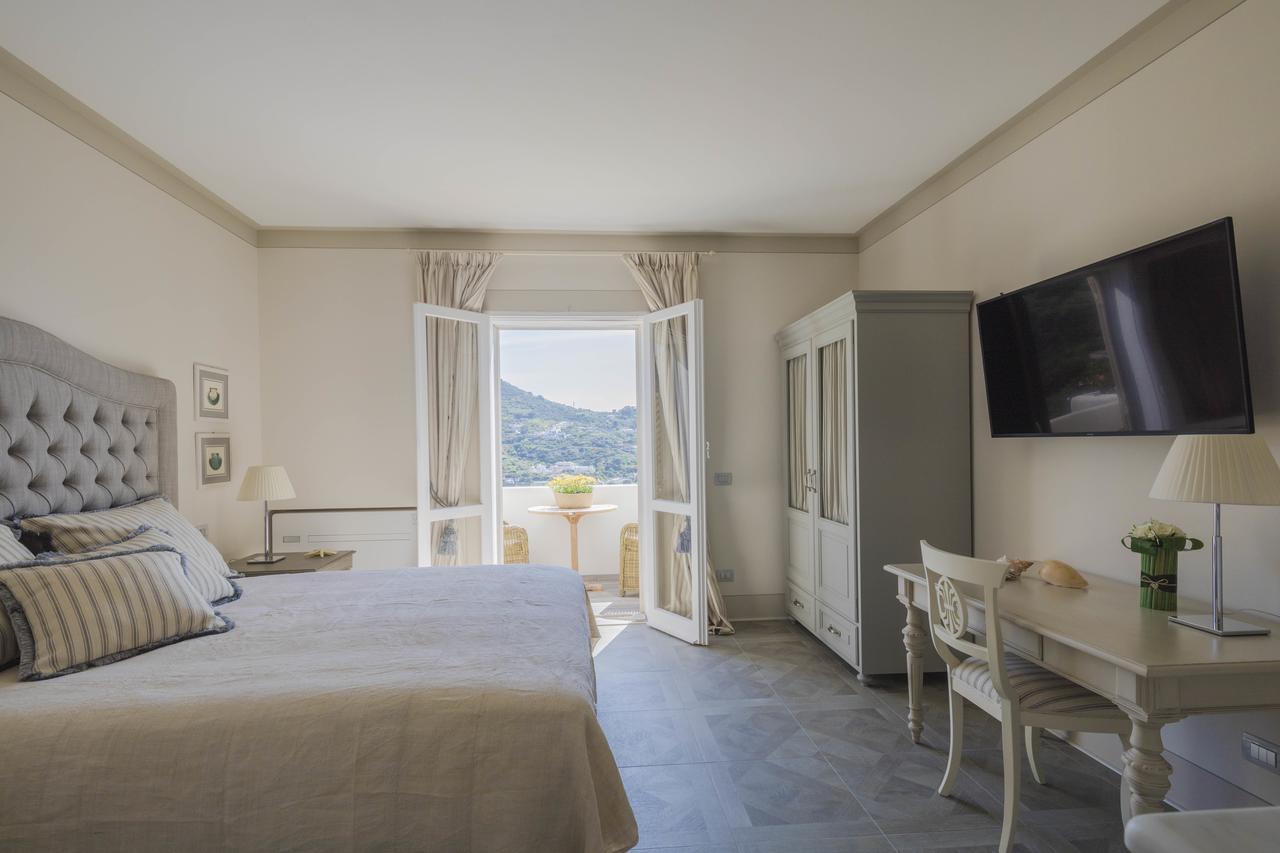Maridea Casa Vacanza- Le Alcove Sul Mare Suites Ponza Extérieur photo